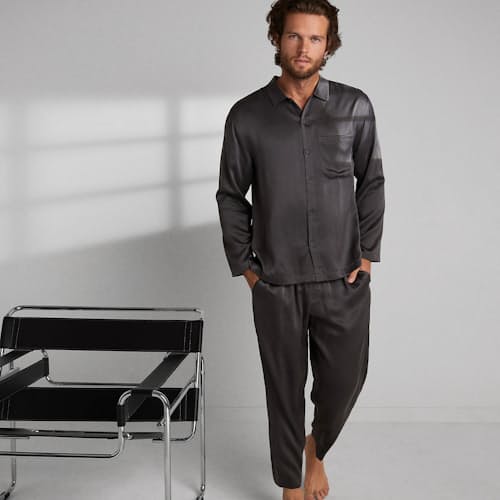 lifestyle image of Washable Silk Button Up Set