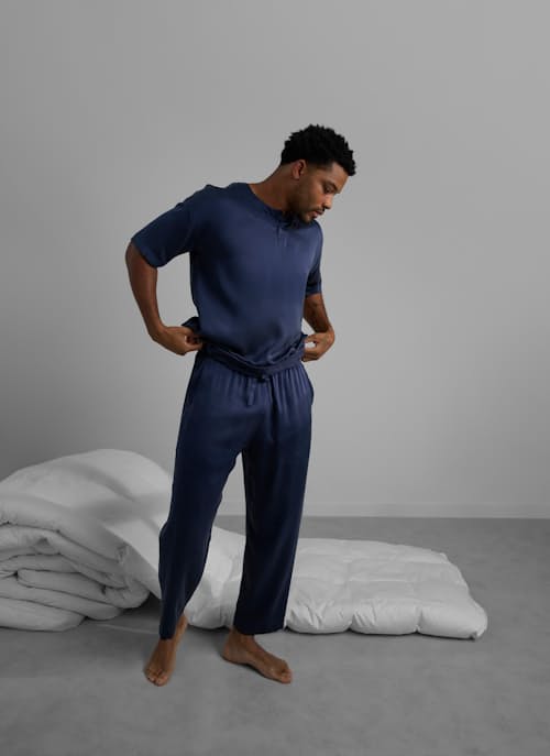 lifestyle image of Washable Silk Set