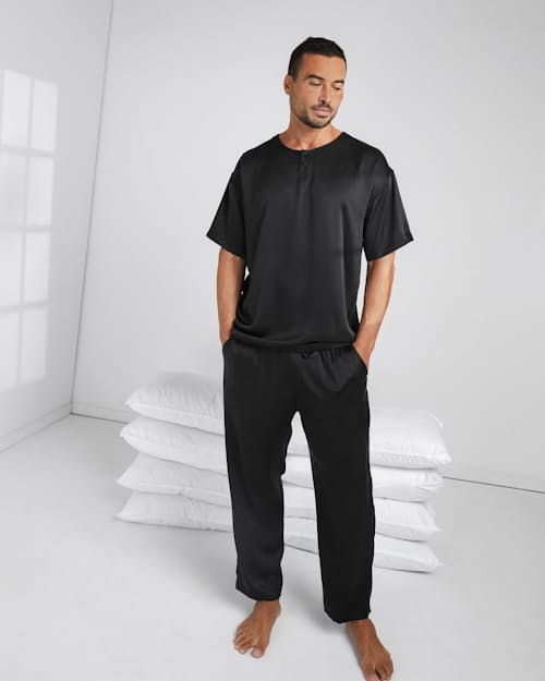 on model image of Washable Silk Set