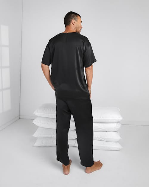on model image of Washable Silk Set