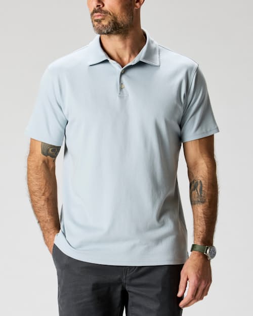 Zac is 6’0’’, 175 lbs, and wearing a size M