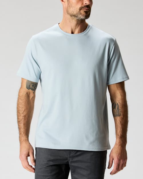 Zac is 6’0’’, 175 lbs, and wearing a size M