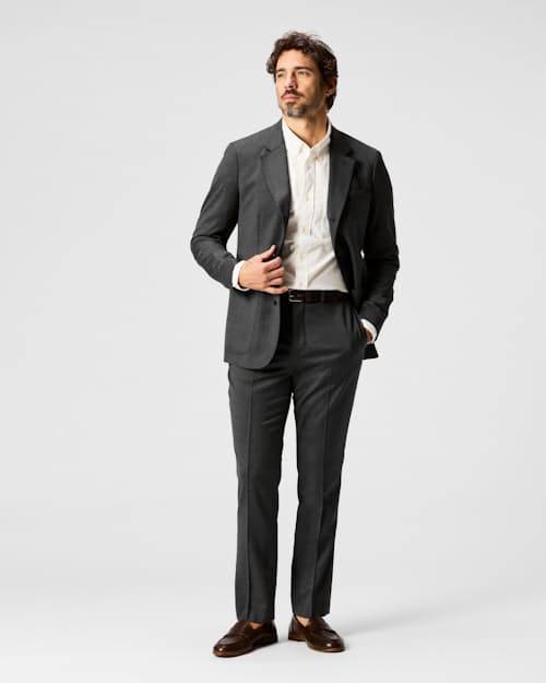 Tobias is 6'2", 175lbs, and wearing size 40