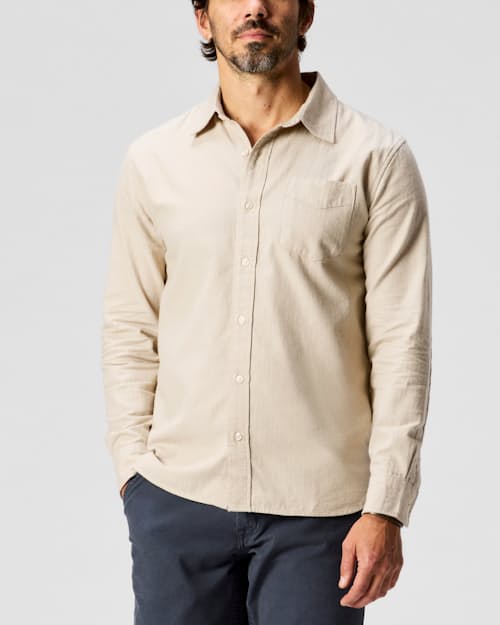 Tobias is 6'2", 175lbs, and wearing size M