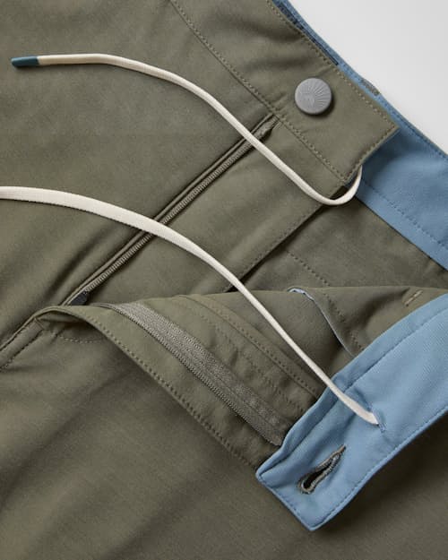 lifestyle image of All Day 4-Way Stretch Shorts - 9"