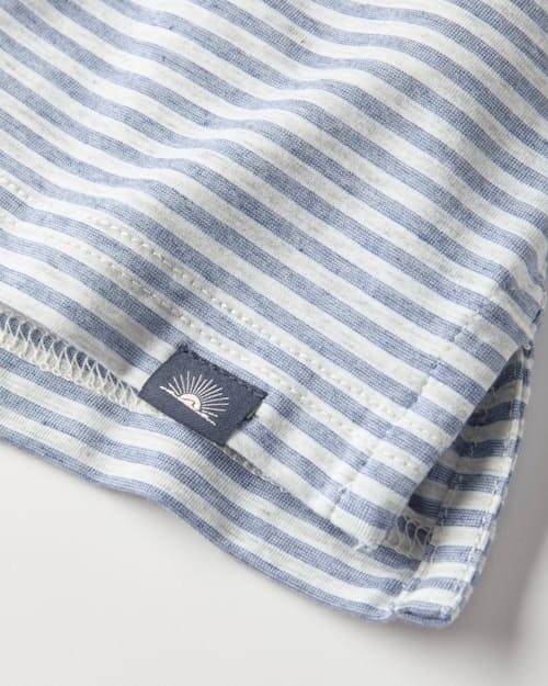 laydown detail image of Movement Polo