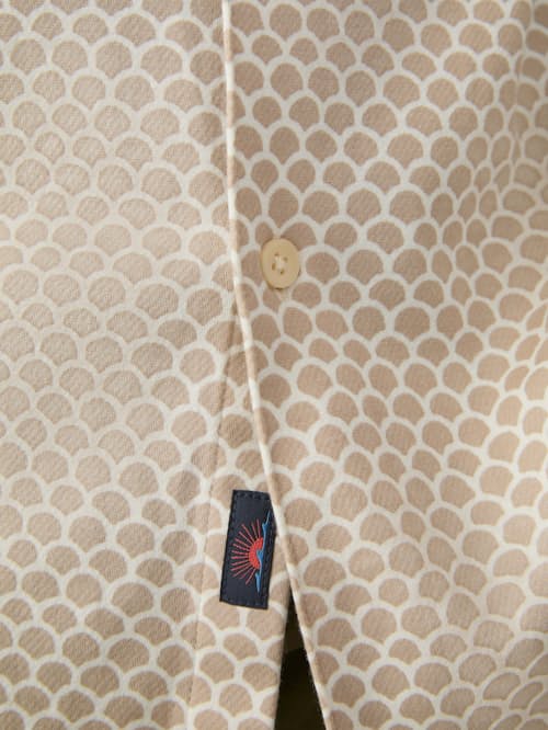 laydown detail image of Hermosa Short Sleeve Shirt