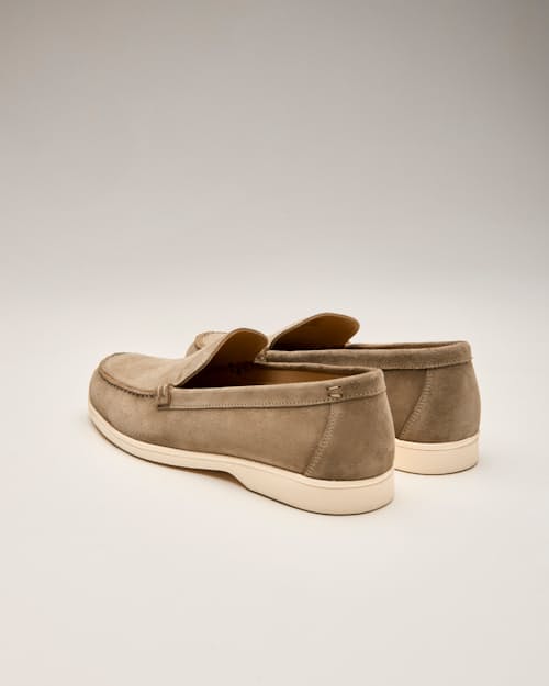 laydown detail image of Terra Loafer