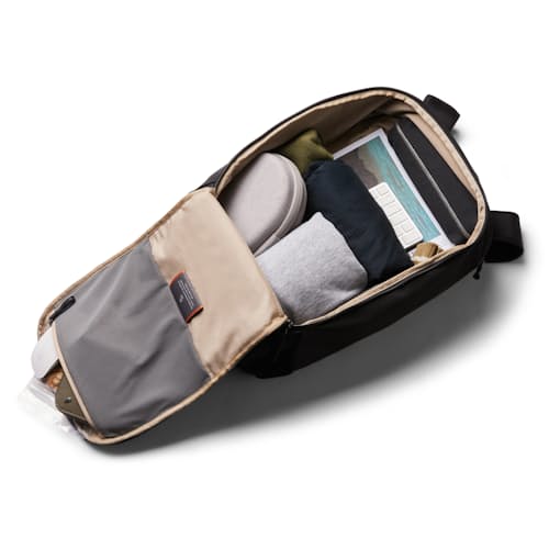laydown image of Transit Workpack - 20L