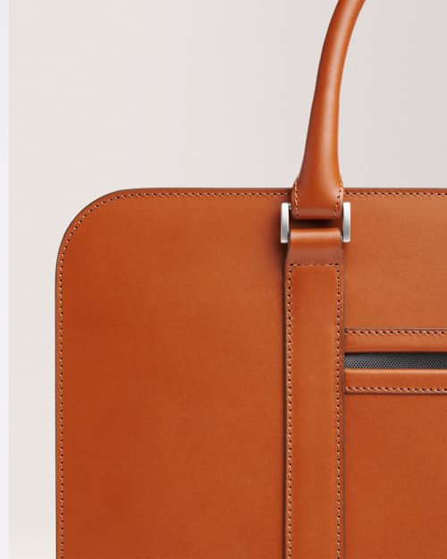 laydown detail image of Palissy Briefcase