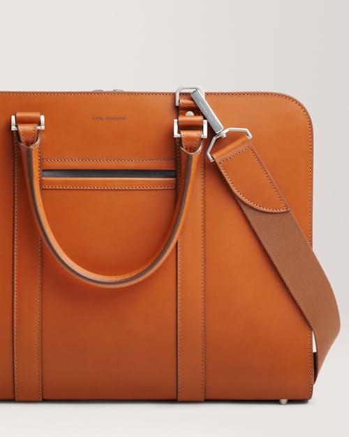 laydown detail image of Palissy Briefcase