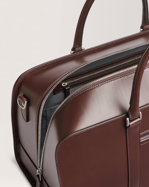 laydown detail image of Palissy Weekend Duffel Bag - 30L
