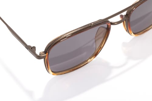 laydown detail image of Estero Sunglasses