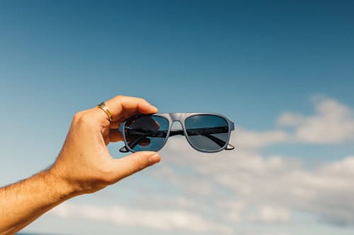 lifestyle image of Shoreline Sunglasses