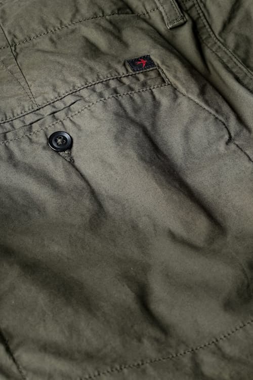 laydown detail image of Flyweight Flex Chino