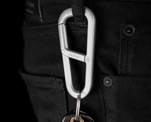 lifestyle image of The Hardin Carabiner