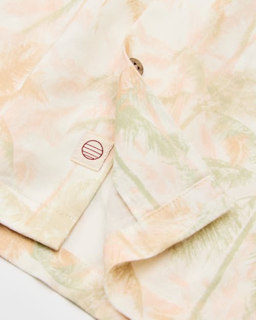 laydown detail image of Resort Hemp Tencel Short Sleeve Shirt