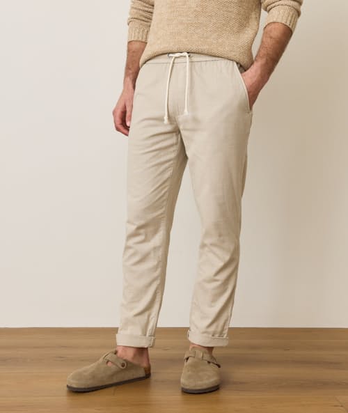 on model image of Saturday Stretch Beach Pant