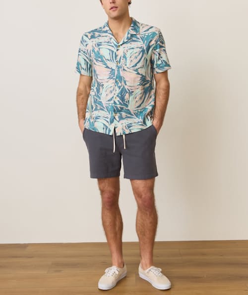 on model image of Saturday Stretch Beach Short - 6"
