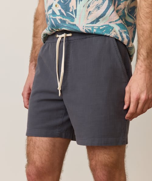 on model image of Saturday Stretch Beach Short - 6"