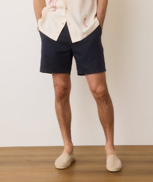 on model image of Hemp Short - 7"