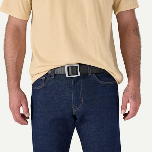 on model image of Tech Web Belt
