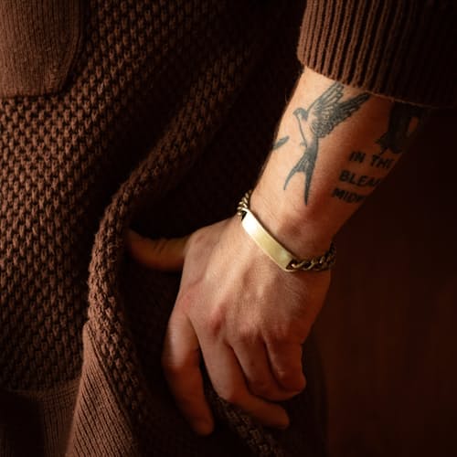 lifestyle image of Classic ID Bracelet