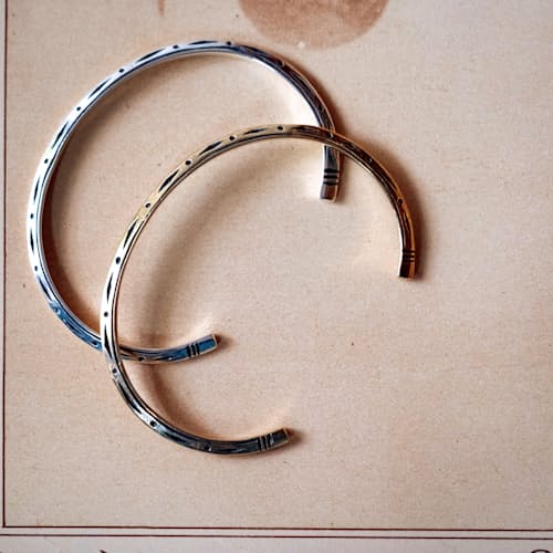 lifestyle image of Tosca Cuff