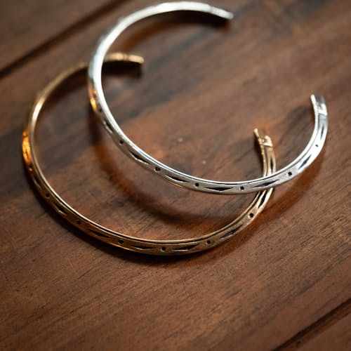 lifestyle image of Tosca Cuff