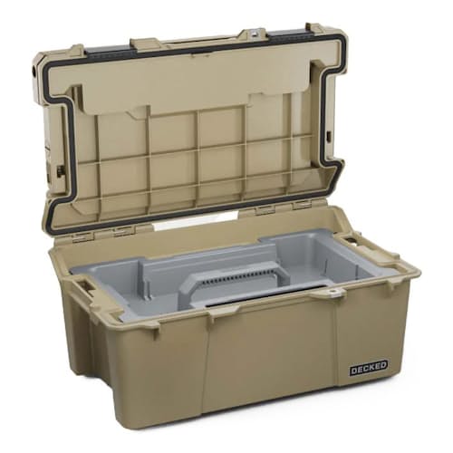 laydown image of D-co. Sixer 16 Gear Case