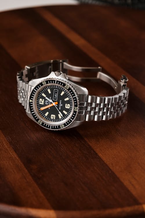 lifestyle image of Sea Quartz 30 Original Dive Watch