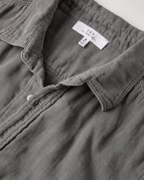 laydown detail image of Triple Gauze Easy Shirt