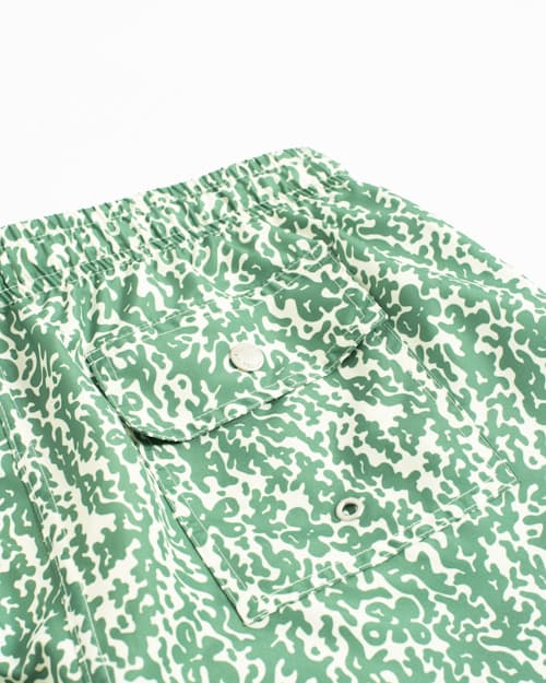 laydown detail image of Classic Swim Shorts - 5.5"