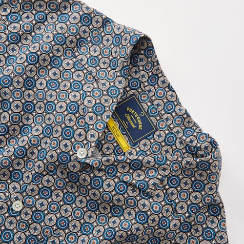 laydown detail image of Conte Tencel Camp Collar Shirt
