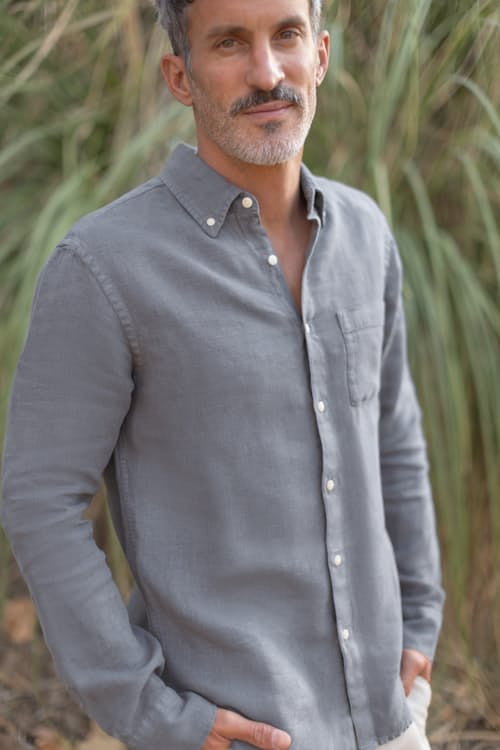 lifestyle image of Playa Linen Shirt