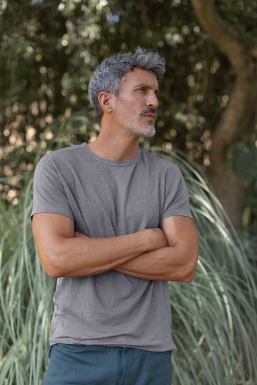 lifestyle image of Sun Linen T-Shirt