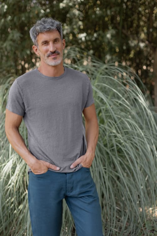 lifestyle image of Sun Linen T-Shirt