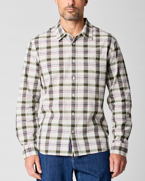 Zac is 6'0", 175lbs, and wearing size M