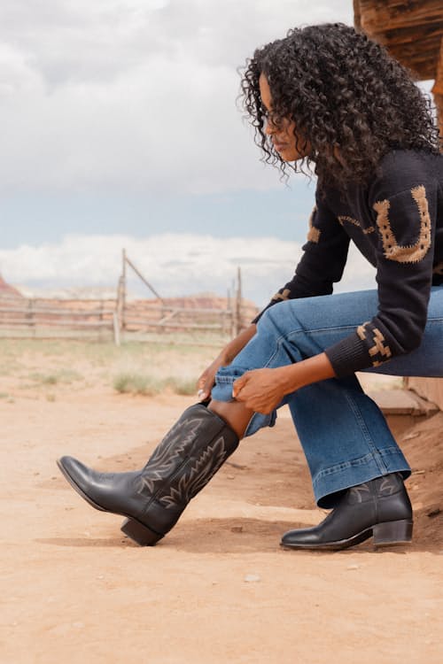 lifestyle image of Women's Jamie Western Boot