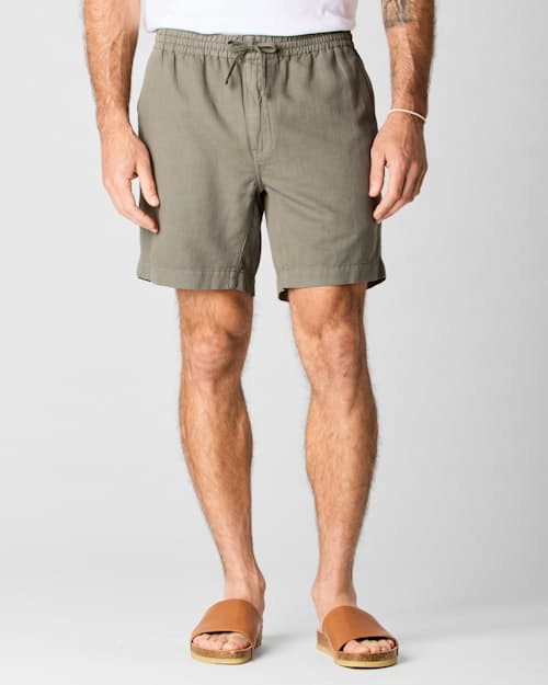 on model image of Cotton Linen Drawstring Short - 7"