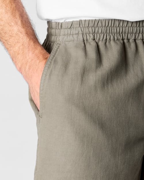on model image of Cotton Linen Drawstring Short - 7"