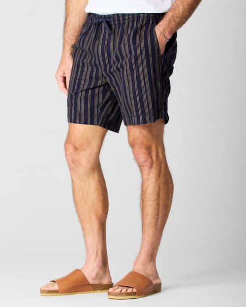 on model image of Cotton Linen Drawstring Short - 7"