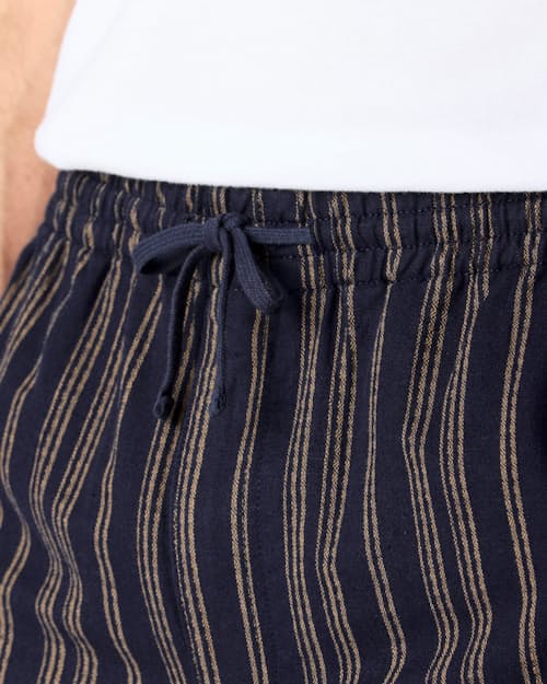 on model image of Cotton Linen Drawstring Short - 7"