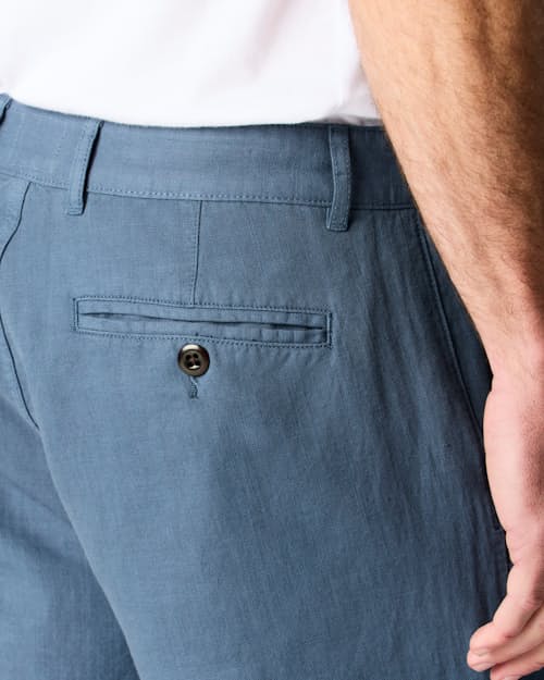 on model image of Cotton Linen Short - 5"