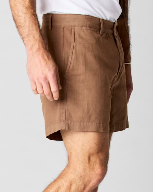 on model image of Cotton Linen Short - 5"