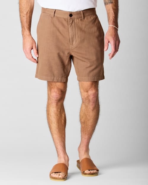 on model image of Cotton Linen Short - 7"
