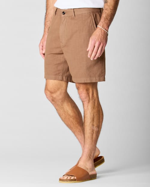 on model image of Cotton Linen Short - 7"