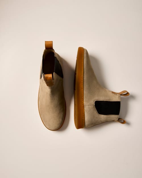 laydown detail image of Terra Slip On Chelsea Sneaker Boot