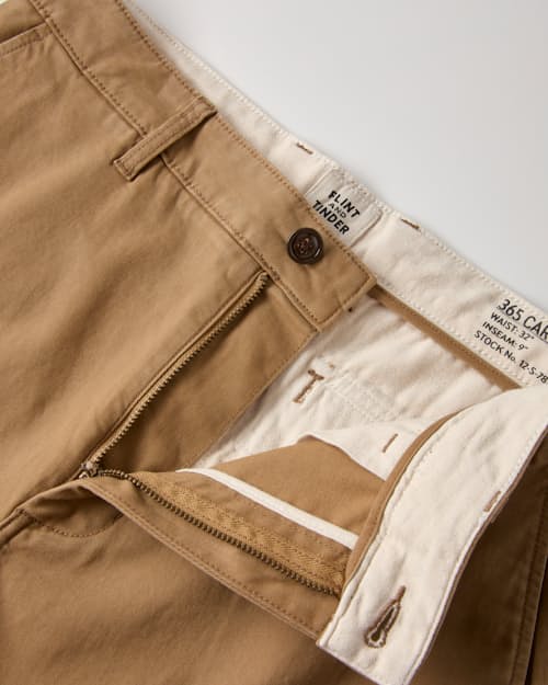laydown detail image of 365 Cargo Short - 9"