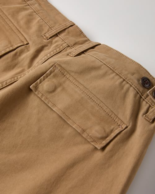 laydown detail image of 365 Cargo Short - 9"